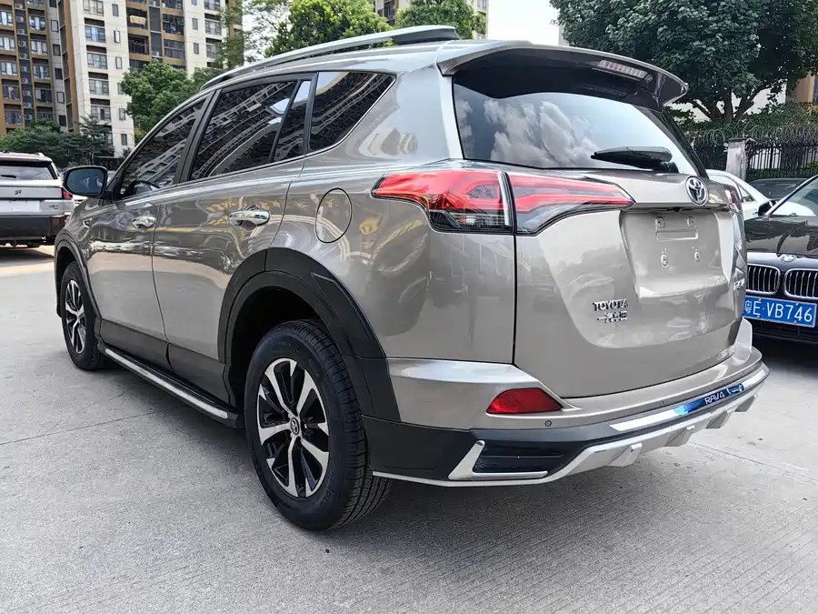 Used Toyota RAV4 Rongfang 2019 2.0L CVT 2WD Fashion X Limited Edition National V