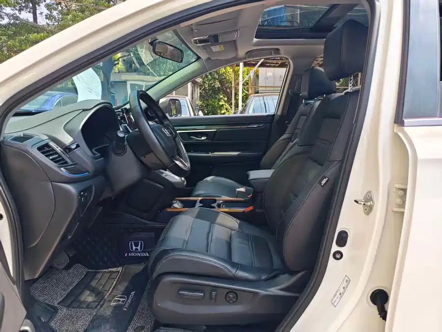 900x675_0_q87_c42_autohomecar__Chto52m6HHqAbPWhAAeFQsfhdGM496.jpg.webp Used Honda CR-V 2017 240TURBO CVT two-wheel drive fashion version
