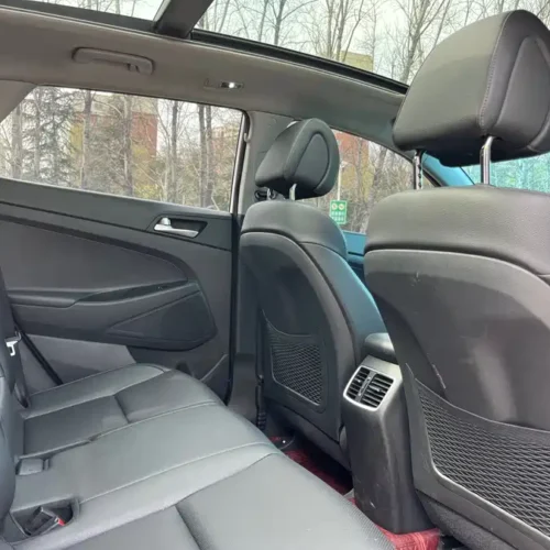 900x675_0_q87_c42_autohomecar__Chto52m6Q8yADpd4AAoqBSnPnvI731.jpg.webp Used Hyundai Tucson 2018 1.6T dual-clutch two-wheel drive 15th anniversary special edition