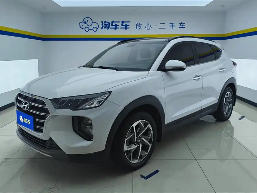 900x675_0_q87_c42_autohomecar__Chto52m708CAF1zMAAFE7nidWTY485.jpg.webp Used Hyundai Tucson 2019 280TGDi dual-clutch two-wheel drive fashion version National VI