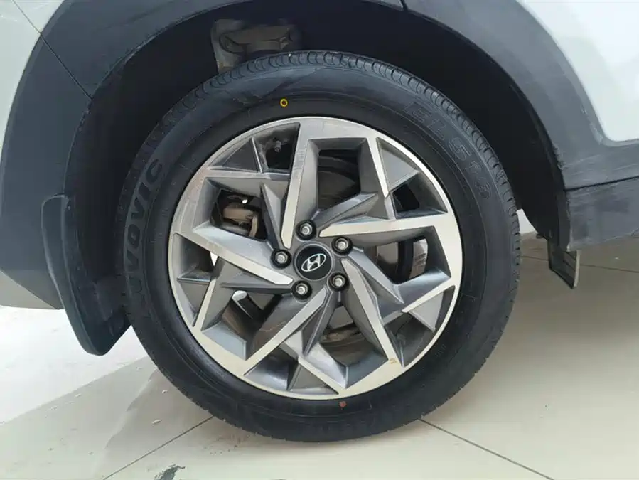 900x675_0_q87_c42_autohomecar__Chto52m708GACfV-AAFW8j4A5p4840.jpg.webp Used Hyundai Tucson 2019 280TGDi dual-clutch two-wheel drive fashion version National VI