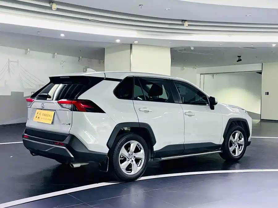 Used Toyota RAV4 Rongfang 2020 2.0L CVT two-wheel drive fashion PLUS version