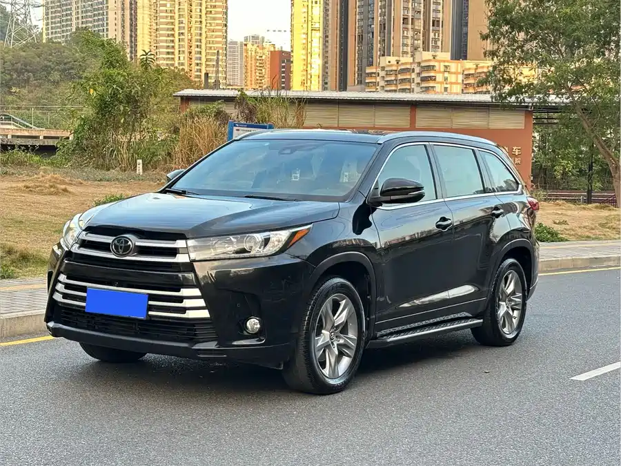 900x675_0_q87_c42_autohomecar__Chto52m7wjSAOOYLAA3QQB0dPDw601.jpg.webp Used Toyota Highlander 2018 2.0T four-wheel drive luxury version 7 seats National V