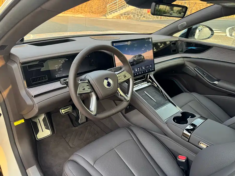 900x675_0_q87_c42_autohomecar__Chto52mFvbeARFPHAAoARrjLwlk642.jpg.webp Used Denza Z9 2024 1100km four-wheel drive Ultra version