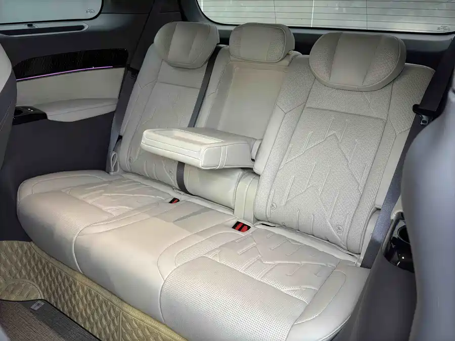900x675_0_q87_c42_autohomecar__Chto52mJRt2ANrKIAAZRI28JXWI288.jpg.webp Used Zeekr 009 2024 seven-seat aisle version four-wheel drive 108kWh