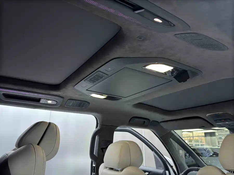 900x675_0_q87_c42_autohomecar__Chto52mJRt6ATc4hAAOnpph2BQU489.jpg.webp Used Zeekr 009 2024 seven-seat aisle version four-wheel drive 108kWh