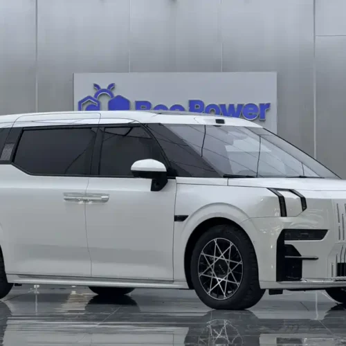 900x675_0_q87_c42_autohomecar__Chto52mJRtKAWX0_AALXTZyJFPk831.jpg.webp Used Zeekr 009 2024 seven-seat aisle version four-wheel drive 108kWh