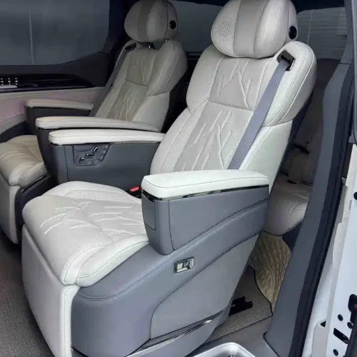 900x675_0_q87_c42_autohomecar__Chto52mJRtyAUPvUAAUfJbhI8wQ698.jpg.webp Used Zeekr 009 2024 seven-seat aisle version four-wheel drive 108kWh