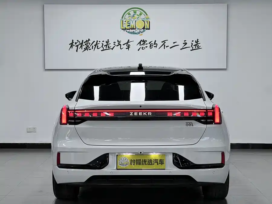 900x675_0_q87_c42_autohomecar__Chto52mMGrqARL5CAAO-hRFfyio510.jpg.webp Used Zeekr 001 2023 WE version 86kWh