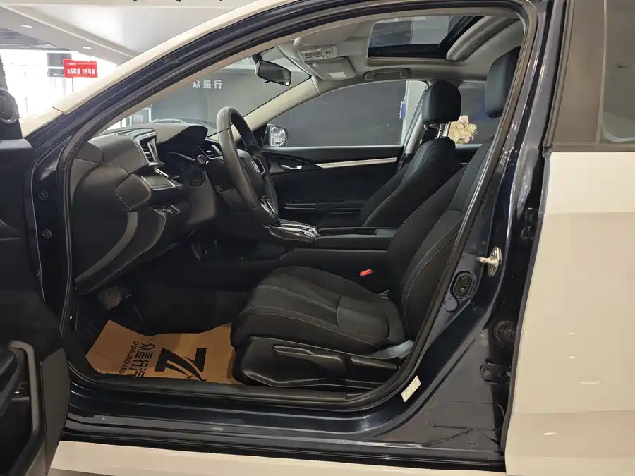 Used Honda Civic 2016 220TURBO CVT Deluxe Edition