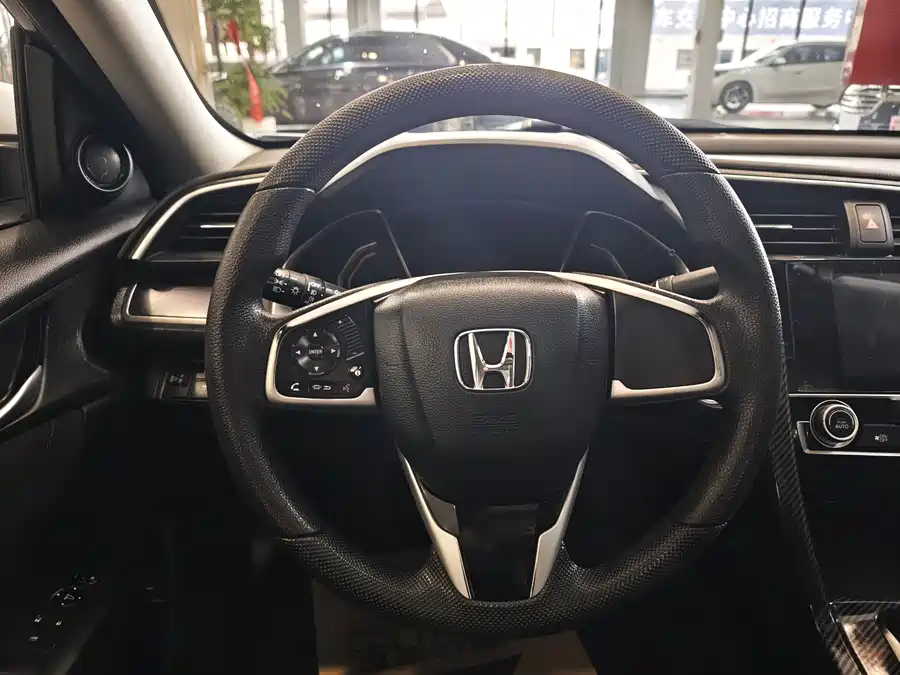 Used Honda Civic 2016 220TURBO CVT Deluxe Edition