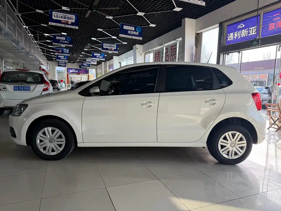 Used Volkswagen Polo 2016 1.4L automatic fashion model