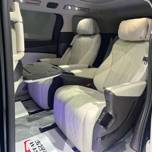 900x675_0_q87_c42_autohomecar__Chto52mOvEWAGGHrAAmjvMF77Wo355.jpg.webp Used Denza D9 2025 DM-i smart driving version 1020 four-wheel drive exclusive model