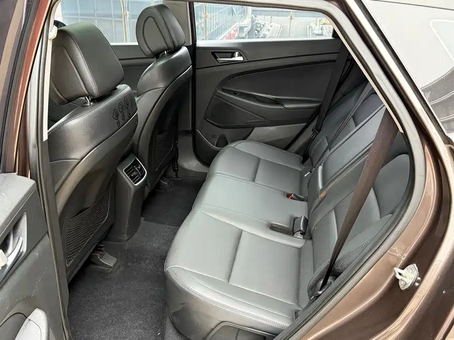 Used Hyundai Tucson 2015 2.0L automatic two-wheel drive intelligent