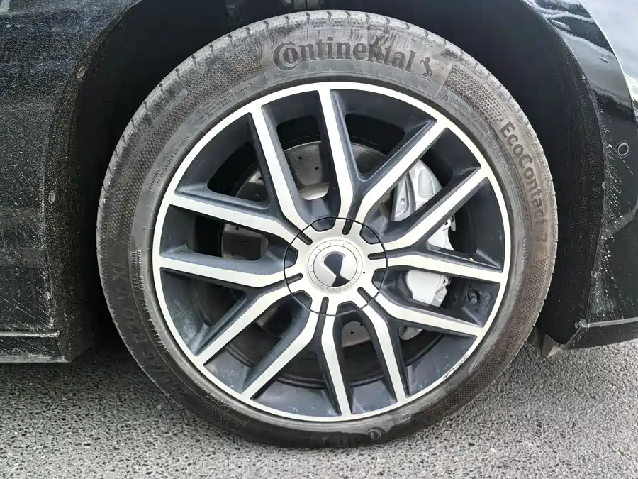 Used Denza Z9 2024 1100km four-wheel drive Max version