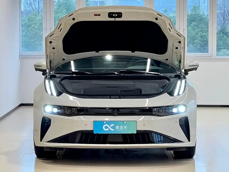 900x675_0_q87_c42_autohomecar__Chto52mgBVOAC7a8AAa20FTPr_A300.jpg.webp Used Zeekr 001 2025 YOU version 100kWh four-wheel drive