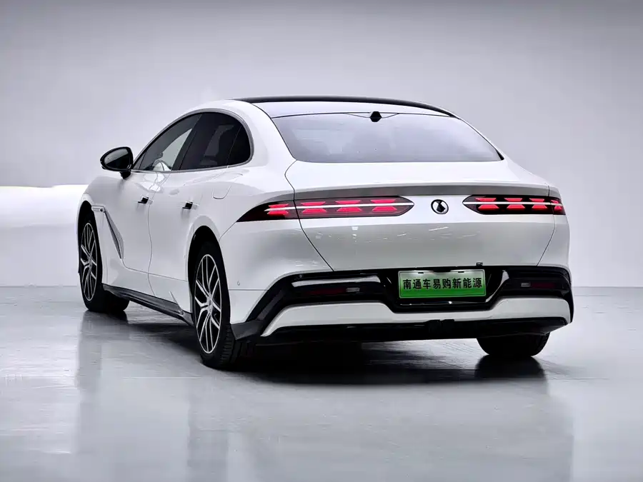 Used Denza Z9 2024 1100km four-wheel drive Max version