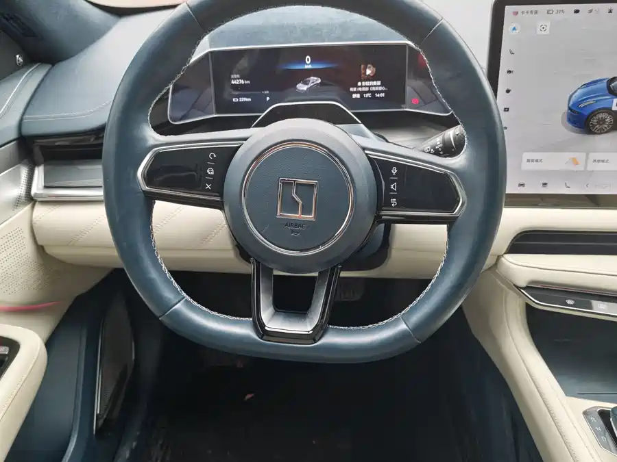 900x675_0_q87_c42_autohomecar__Chto52mhNUmAaLCGAAT-eYDIkCg257.jpg.webp Used Zeekr 001 2023 WE version 100kWh