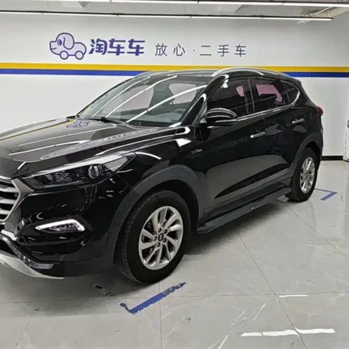 900x675_0_q87_c42_autohomecar__Chto52mhXHqAQ7BNAAHG8JO7n8I307.jpg.webp Used Hyundai Tucson 2015 1.6T dual-clutch two-wheel drive intelligent model