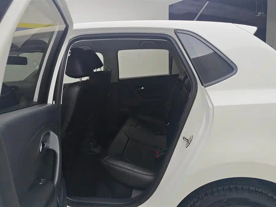 Used Volkswagen Polo 2016 1.4L automatic fashion model