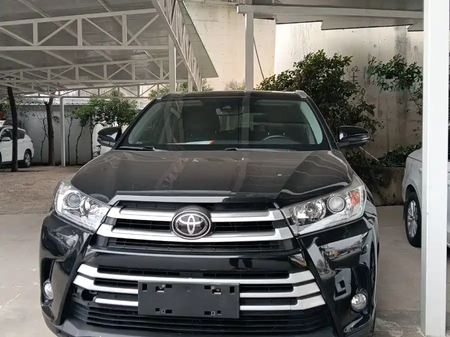 Used Toyota Highlander 2018 2.0T four-wheel drive luxury version 7 seats National V