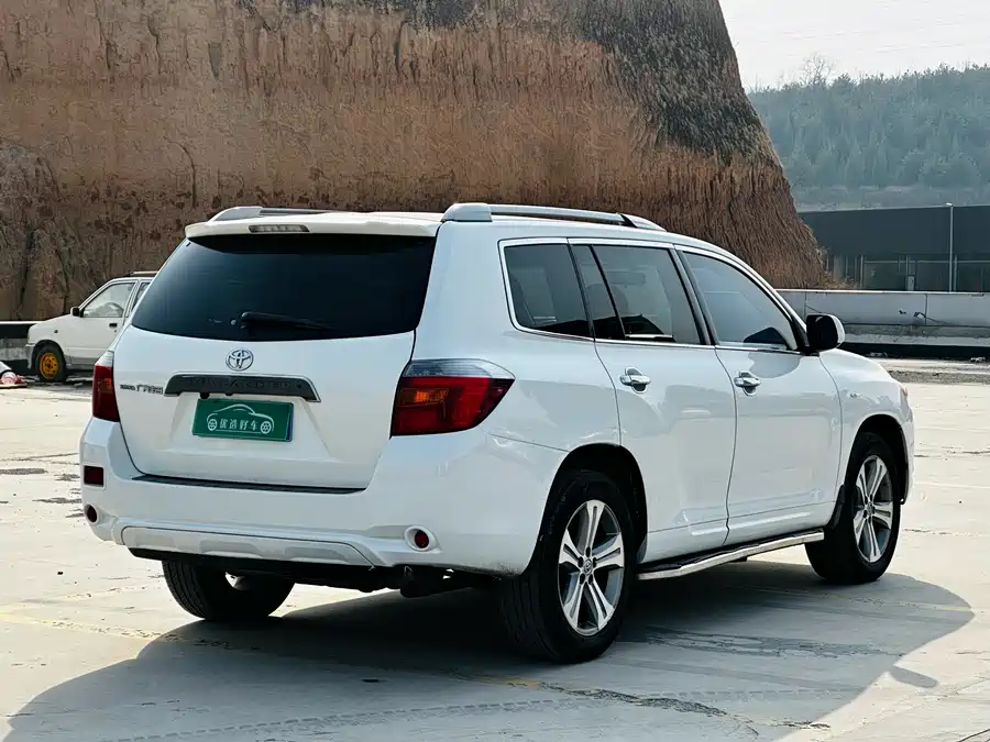 900x675_0_q87_c42_autohomecar__Chto52mib8eAaGurAAmO1I2fA8Q138.jpg.webp Used Toyota Highlander 2009 2.7L 2WD 7-seat luxury version
