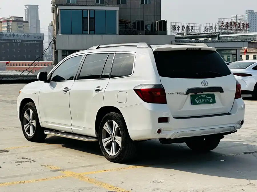 900x675_0_q87_c42_autohomecar__Chto52mib8mAORTiAAjg7webR9Q170.jpg.webp Used Toyota Highlander 2009 2.7L 2WD 7-seat luxury version