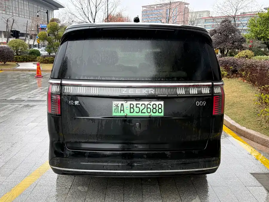 Used Zeekr 009 2022 WE version