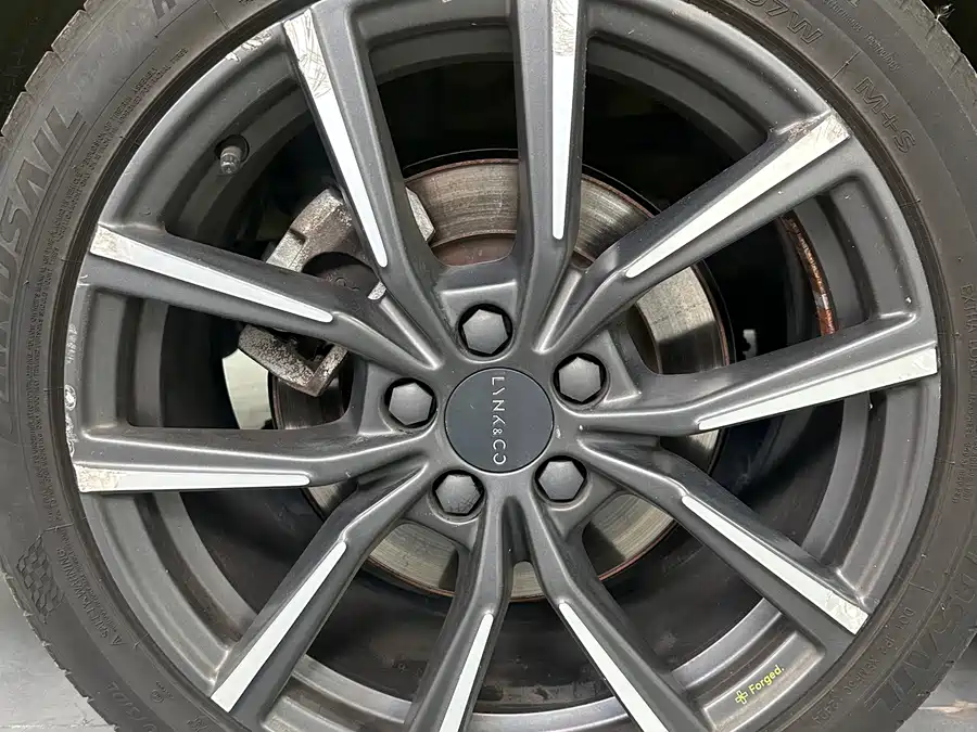 900x675_0_q87_c42_autohomecar__Chto52mlAYCAAoPaAAsT4ZSgEzw844.jpg.webp Used Lynk & Co 03 2021 1.5TD DCT Plus