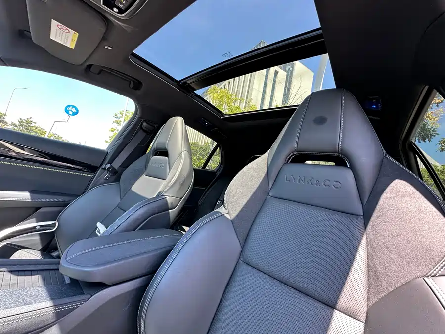 900x675_0_q87_c42_autohomecar__Chto52mlCVaAWoXKAAric7M2A_M979.jpg.webp Used Lynk & Co 03 2023 1.5TD DCT Pro