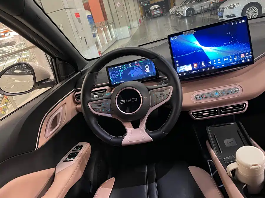 900x675_0_q87_c42_autohomecar__Chto52mlO7WAZ32JAAoe_Xz1QjI878.jpg.webp Used BYD Seagull 2025 smart driving version 305km free version
