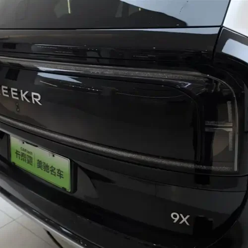 900x675_0_q87_c42_autohomecar__Chto52mlUjeAc0gSAAElYJ83ecg449.jpg.webp Used Zeekr 9X 2025 Hyper Edition 70kWh