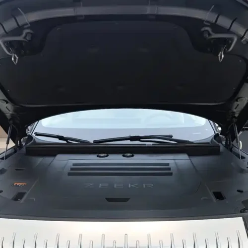 900x675_0_q87_c42_autohomecar__Chto52mlUk2ATwgTAAFfjOLdyKw331.jpg.webp Used Zeekr 9X 2025 Hyper Edition 70kWh