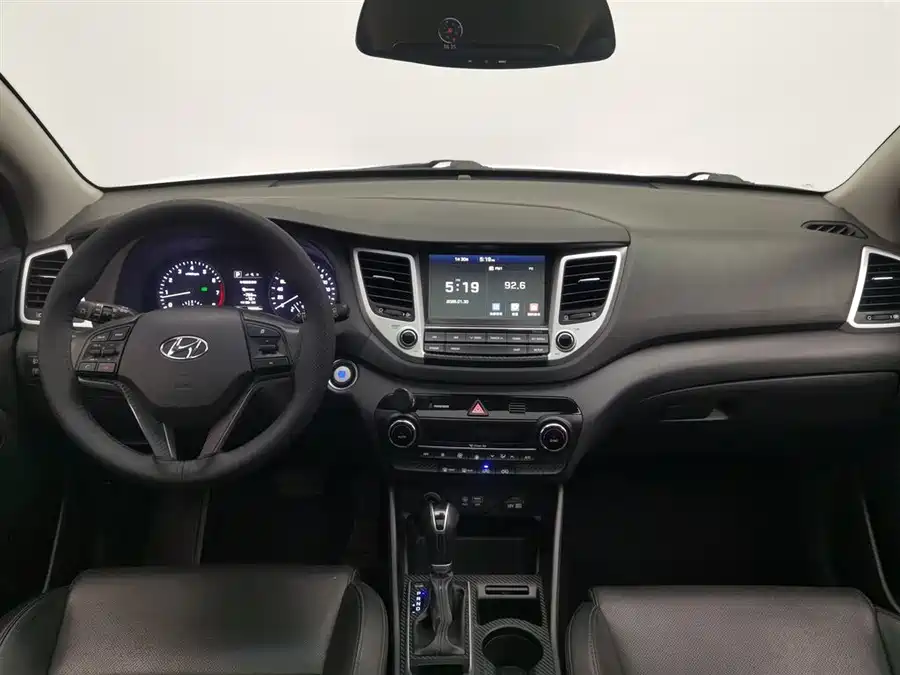 Used Hyundai Tucson 2018 1.6T dual-clutch two-wheel drive 15th anniversary special edition