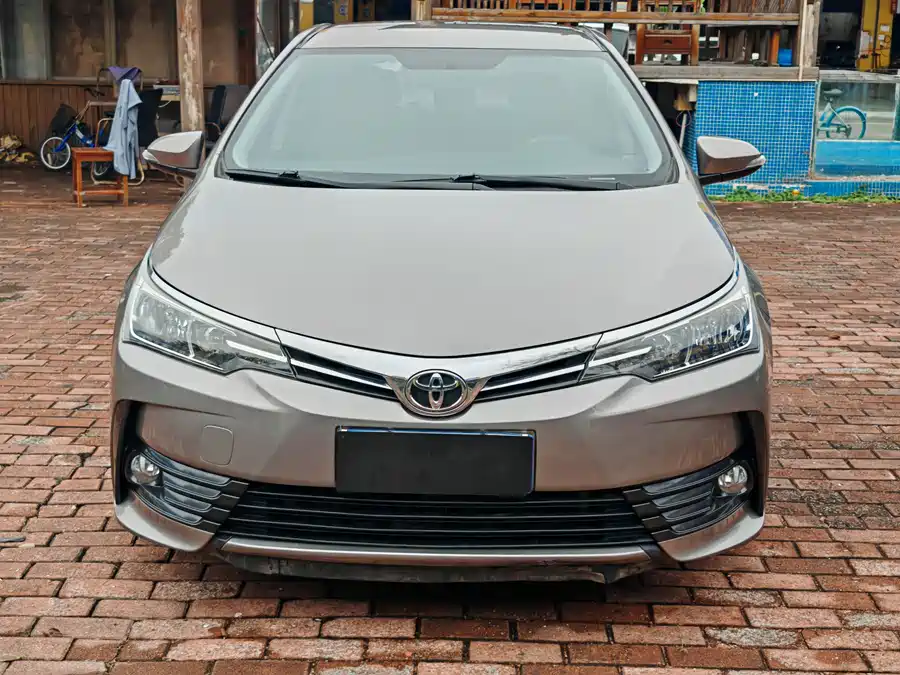 Used Toyota Corolla 2017 facelift 1.2T S-CVT GL