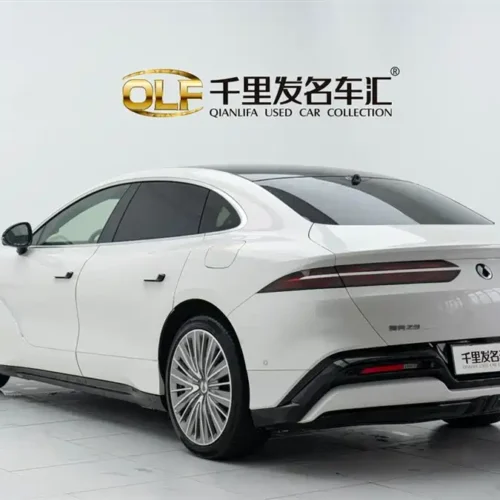 900x675_0_q87_c42_autohomecar__Chto52mn2gSAH-_aAAEmrQMzlTk680.jpg.webp Used Denza Z9 2024 1100km four-wheel drive Ultra version