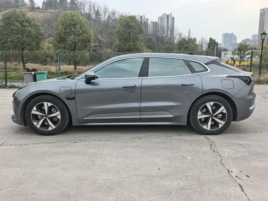 900x675_0_q87_c42_autohomecar__Chto52mn7JaAZQXBAAm06ZGkrvY027.jpg.webp Used Zeekr 001 2022 model super long battery life single motor WE version