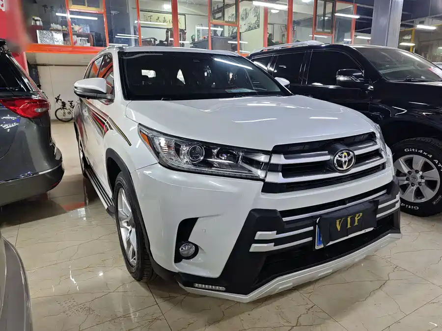 900x675_0_q87_c42_autohomecar__Chto52mo6M-ABz3eAAadAQeLgMQ317.jpg.webp Used Toyota Highlander 2020 2.0T 4WD Million Commemorative Edition 7 seats