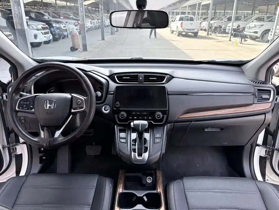 900x675_0_q87_c42_autohomecar__Chto52mphQeADlZWAAUgTR4d2PI901.jpg.webp Used Honda CR-V 2019 240TURBO CVT two-wheel drive fashion version National V