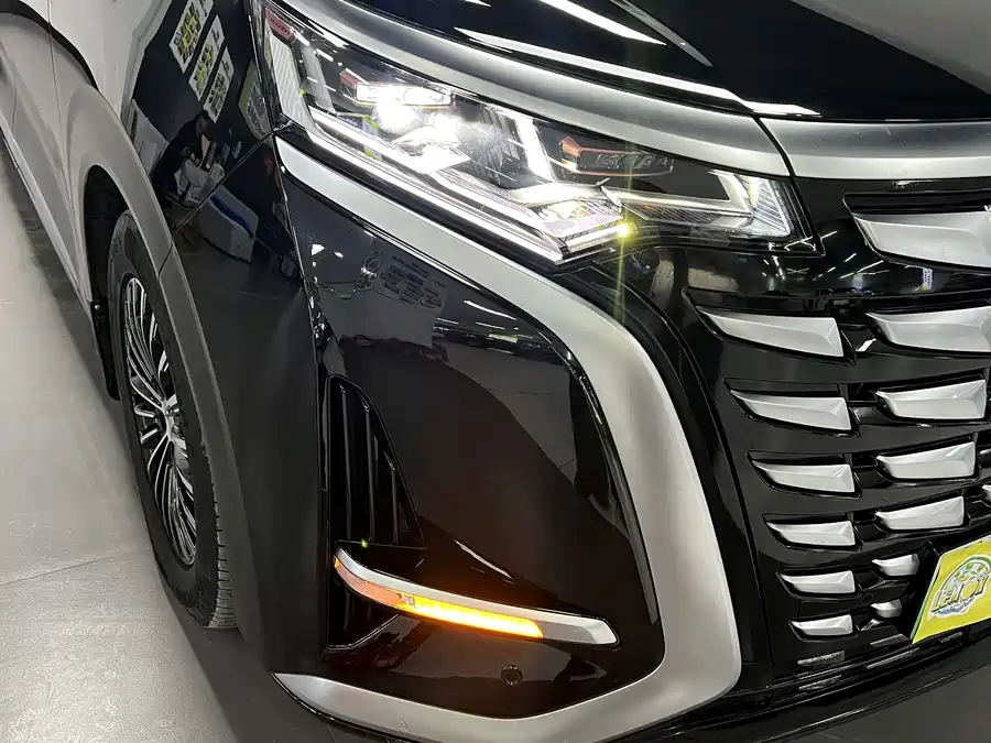 900x675_0_q87_c42_autohomecar__Chto52mpip2AQFD6AAafrH_VMPg817.jpg.webp Used Denza D9 2024 DM-i 980 four-wheel drive premium model