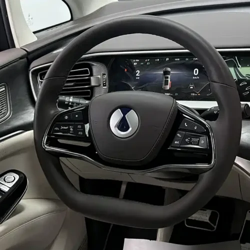 900x675_0_q87_c42_autohomecar__Chto52mpirSAH6HTAAVtAzwyjU4403.jpg.webp Used Denza D9 2024 DM-i 980 four-wheel drive premium model