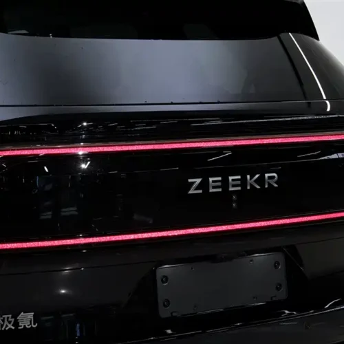 900x675_0_q87_c42_autohomecar__Chto52mql-SAZ2MZAAFD18Tylgo550.jpg.webp Used Zeekr 9X 2025 Hyper Edition 70kWh