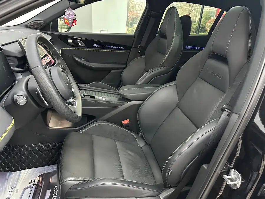 900x675_0_q87_c42_autohomecar__Chto52mqrFKAM_aBAAmWyNEUoA8172.jpg.webp Used Lynk & Co 03 2023 1.5TD DCT Pro