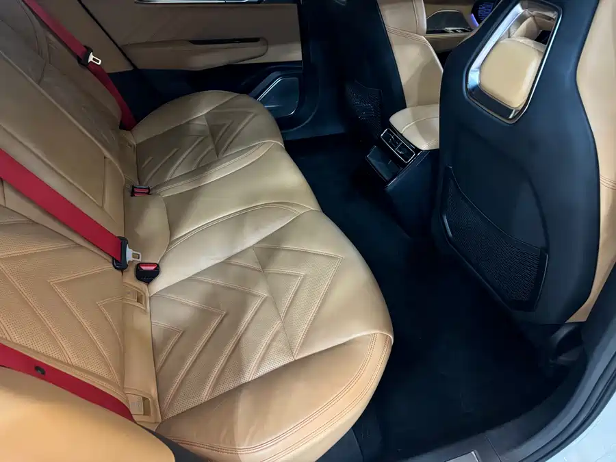 900x675_0_q87_c42_autohomecar__Chto52mro2iAecSlAAcq8CPRtN8577.jpg.webp Used Zeekr 001 2023 WE version 100kWh