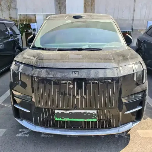 900x675_0_q87_c42_autohomecar__Chto52mrtLWAAhl_AAIlRFS9wNg176.jpg.webp Used Zeekr 009 2024 six-seat executive version four-wheel drive 108kWh