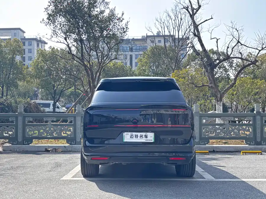 900x675_0_q87_c42_autohomecar__Chto52mry46AR8RAAA6tjne9eN0106.jpg.webp Used Zeekr 9X 2025 Max version 55kWh