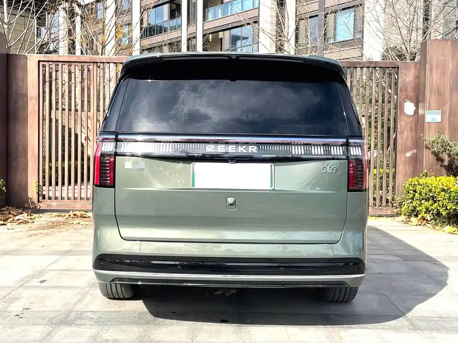 Used Zeekr 009 2024 seven-seater aisle version 108kWh