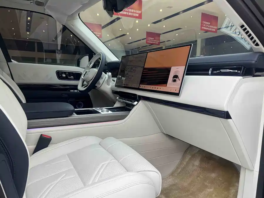 900x675_0_q87_c42_autohomecar__Chto52muiJKAAEk4AATJX_RONHQ736.jpg.webp Used Zeekr 9X 2025 Hyper Edition 70kWh