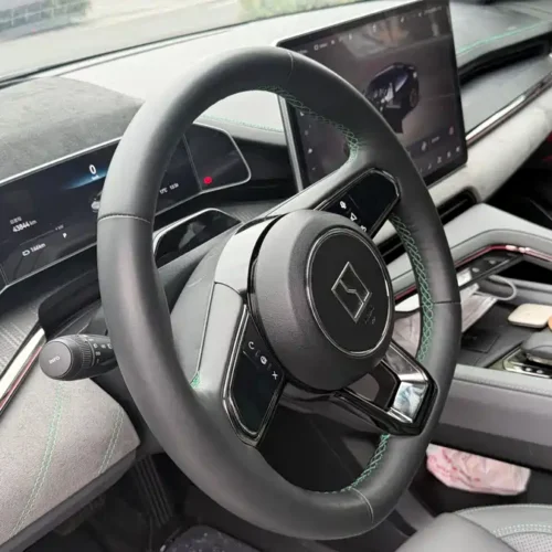 900x675_0_q87_c42_autohomecar__Chto52mvtb-AW7q2AAh2Nuxb0R8108.jpg.webp Used Zeekr 001 2023 WE version 100kWh