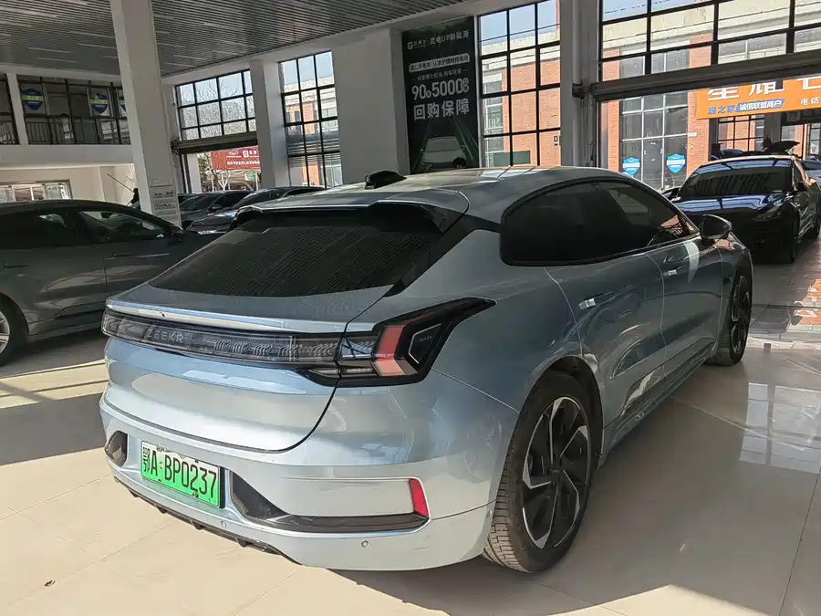 900x675_0_q87_c42_autohomecar__Chto52mvyiWAczrXAAYs47zsAvg099.jpg.webp Used Zeekr 001 2022 model long endurance dual motor WE version